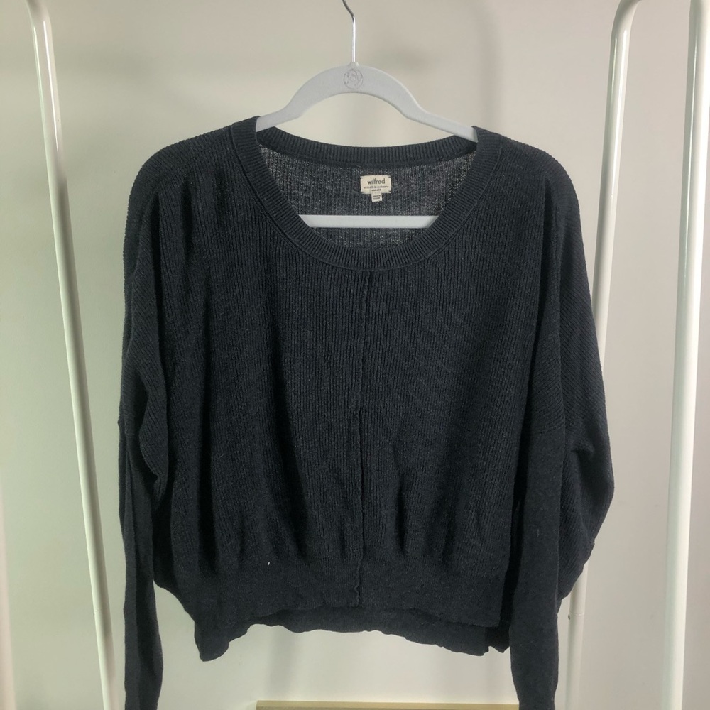 Wilfred Black cropped scoop neck sweater!